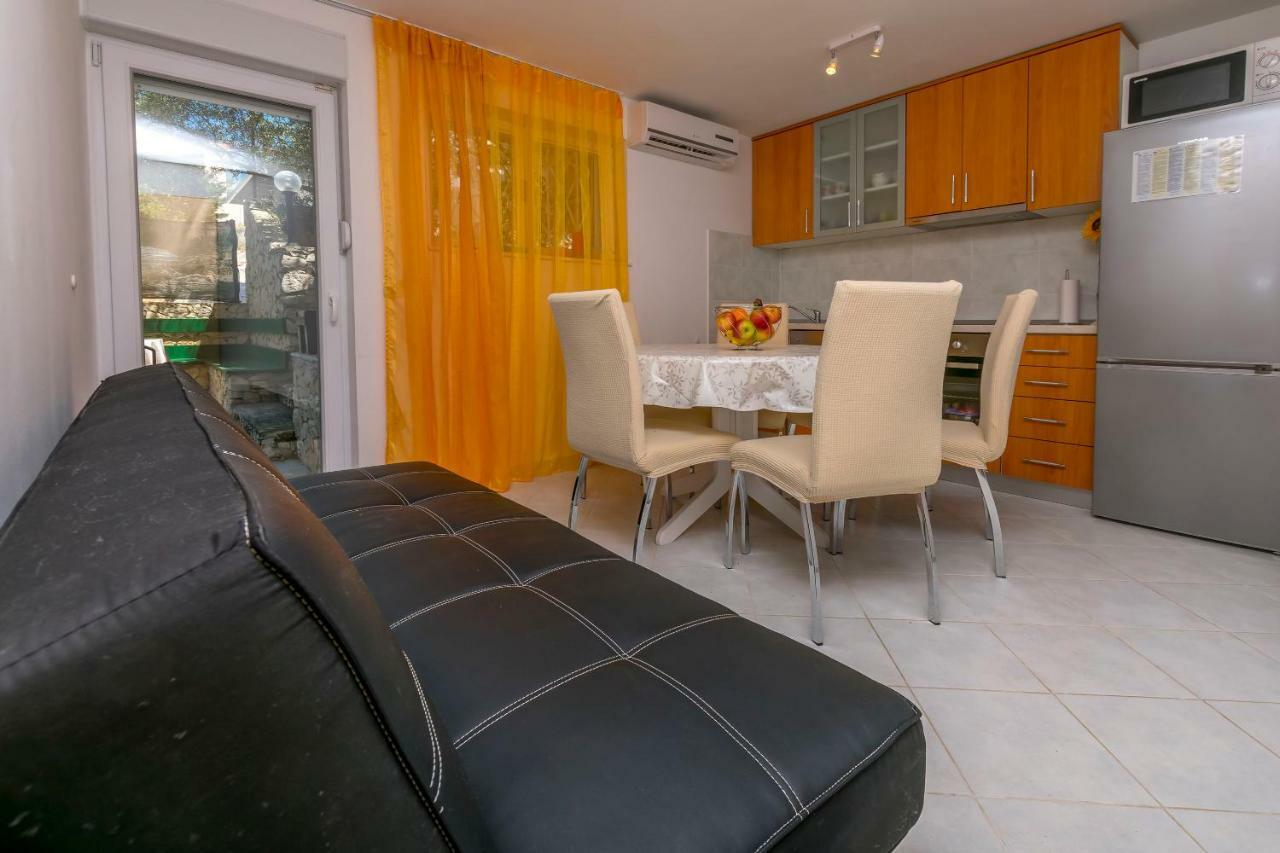 Apartment Vukorepa Razanj Ngoại thất bức ảnh